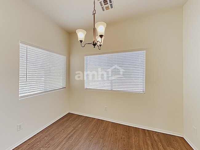 Building Photo - 368 S 161ST Dr