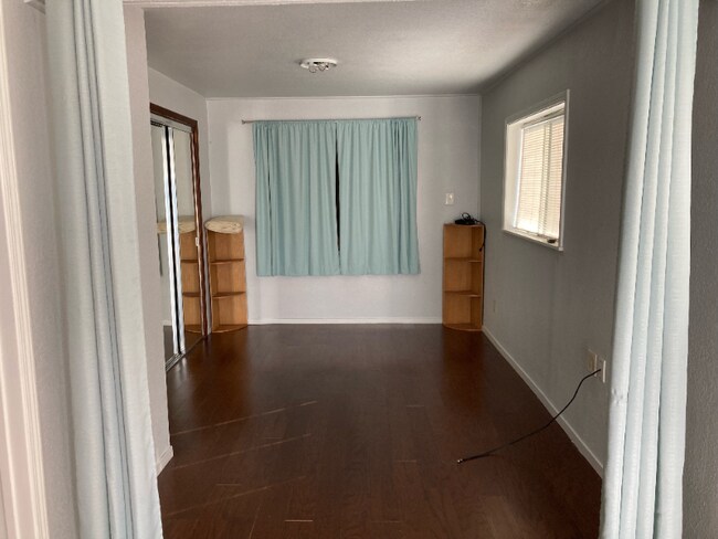 Foto del edificio - 6170 Plymouth Ave