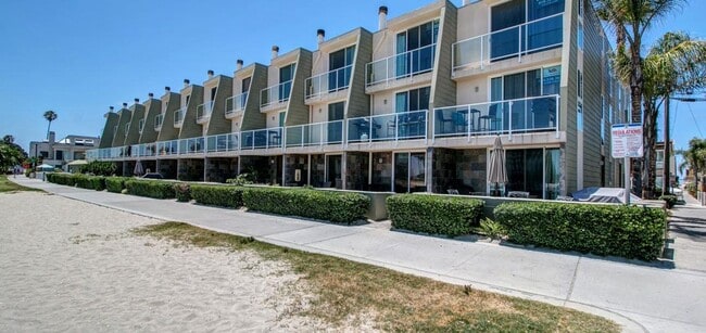 Building Photo - Breathtaking Views Of Mission Bay From You...