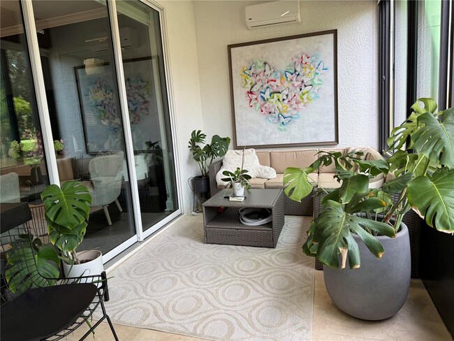 Building Photo - 9013 Della Scala Cir