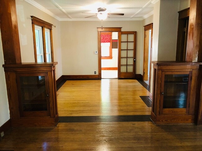 Building Photo - 2-Bed House in Waterloo