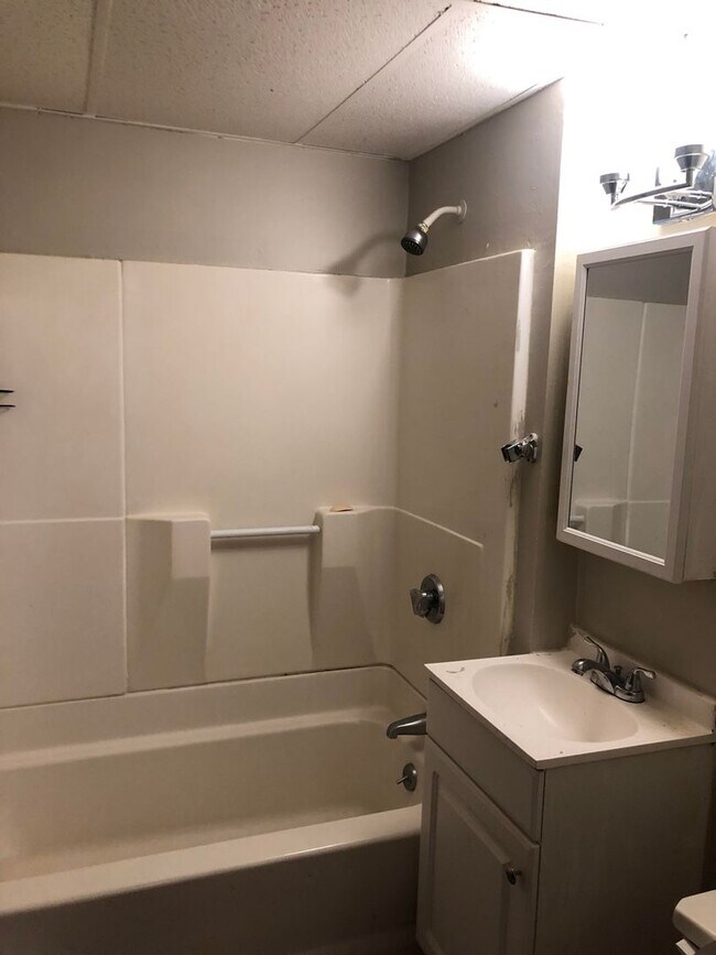 Foto del edificio - 19 Summerhill Ave