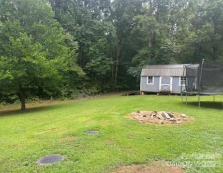 Building Photo - 211 Apple Valley Ln