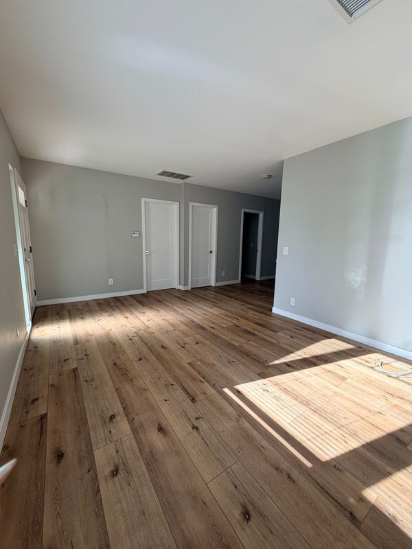 Foto del edificio - 4033 Linwood Pl