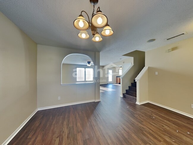 Building Photo - 1317 Central Park Dr