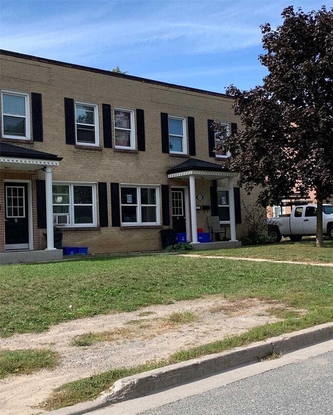 Building Photo - 1267 Clonsilla Ave