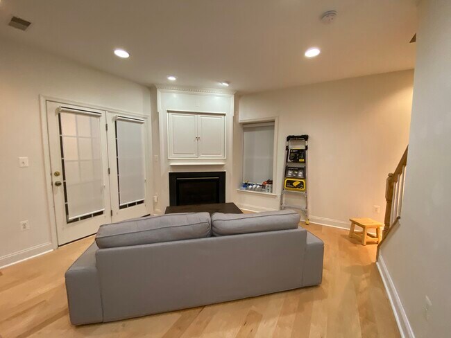 Foto del edificio - 5357 Blue Aster Cir