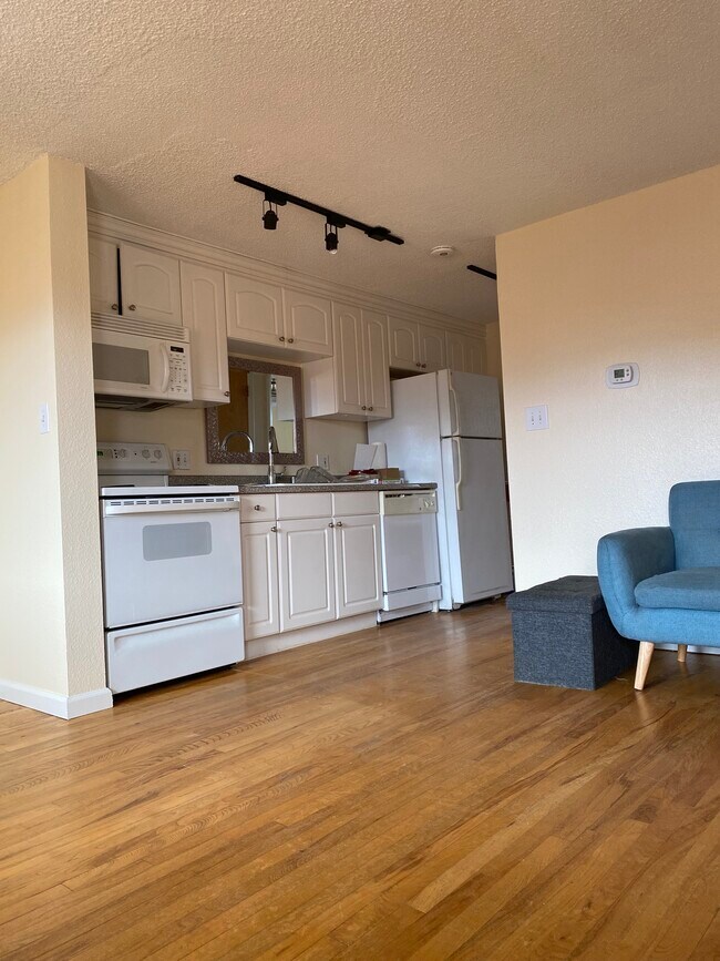 Foto del edificio - 148 S Emerson St