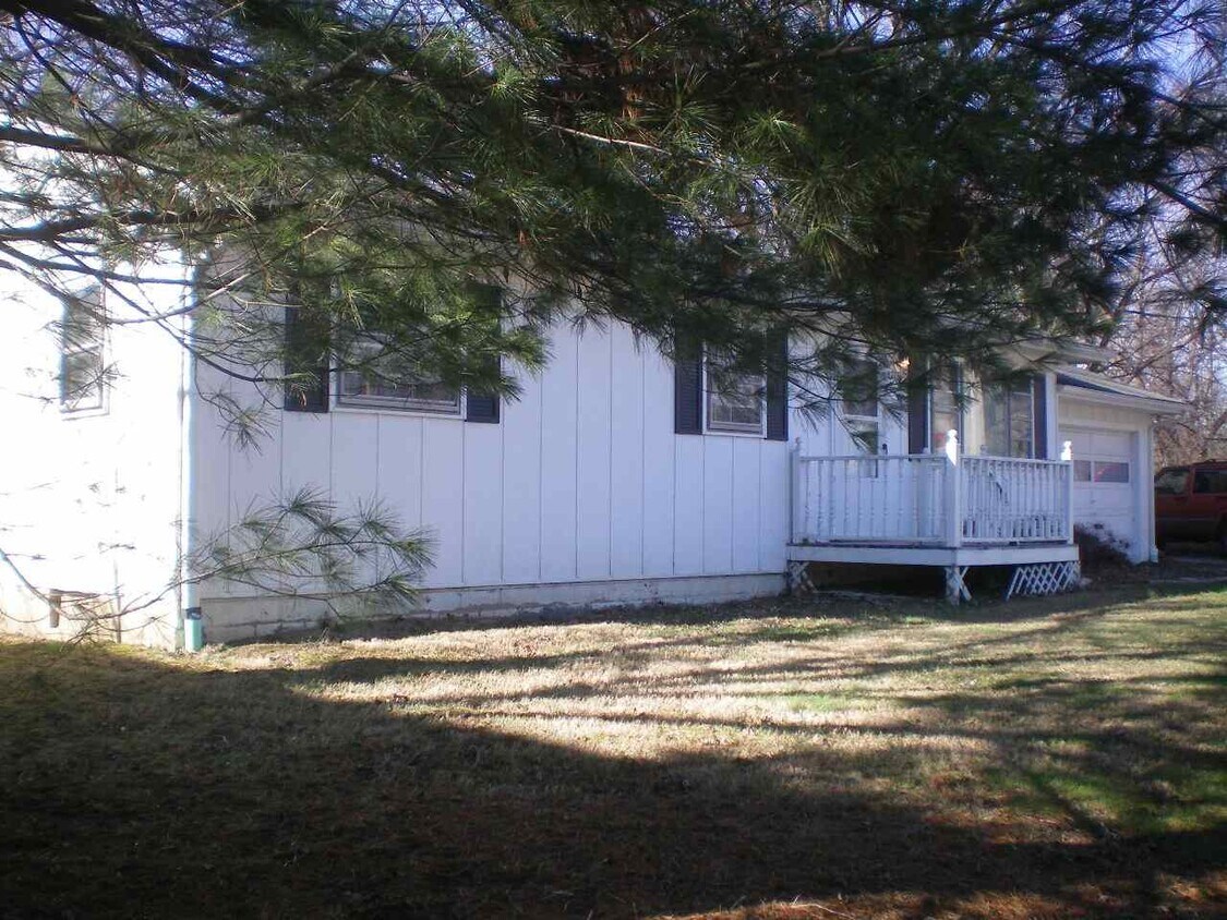 2213 W Arlington Rd, Bloomington, IN 47404 House for Rent in