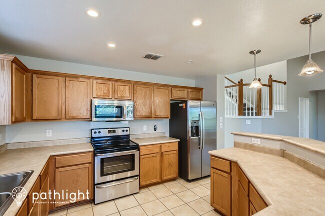 Building Photo - 9622 Discovery Rise