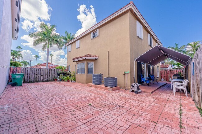 Foto del edificio - 9138 SW 167th Ct