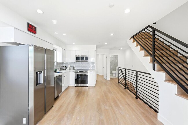 Foto del edificio - 4455 Colfax Ave
