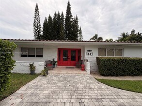 Building Photo - 11445 N Bayshore Dr