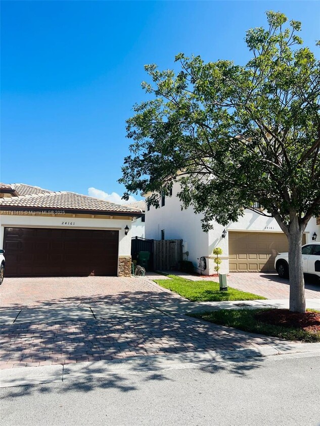 Foto principal - 24161 SW 115th Ct