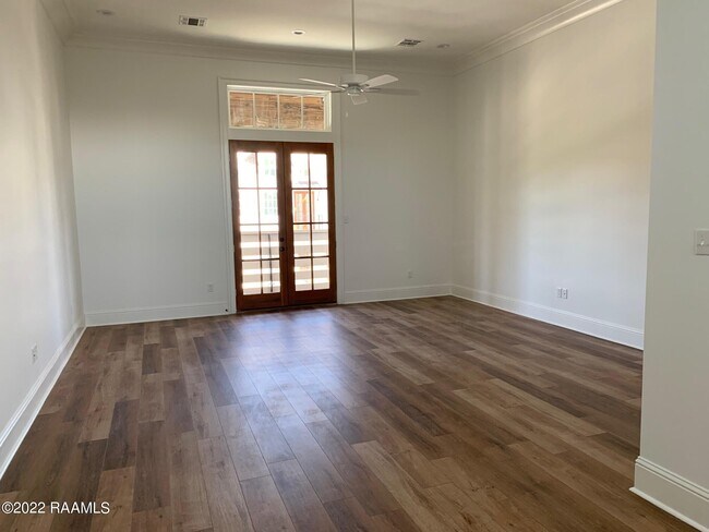 Foto del edificio - 104 Shirekeep Ln