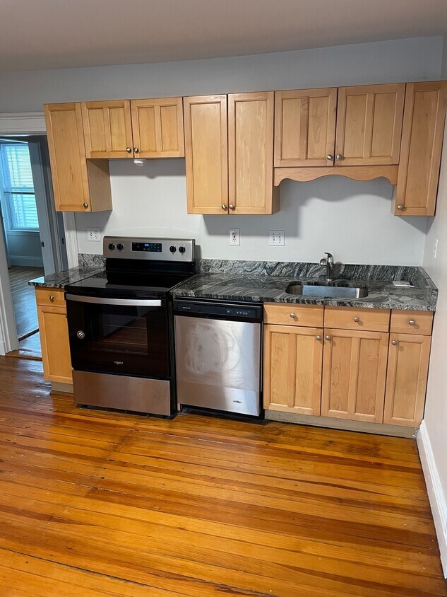 261 Roslindale Ave Unit 1, Boston, MA 02131 Condo for Rent in Boston, MA