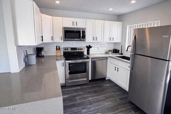 Foto del edificio - 4607 N 74th St