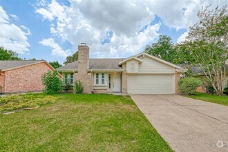 Building Photo - 2302 Brook View Ln