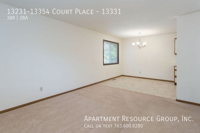 Foto del edificio - 13231-13354 Court Place-13331