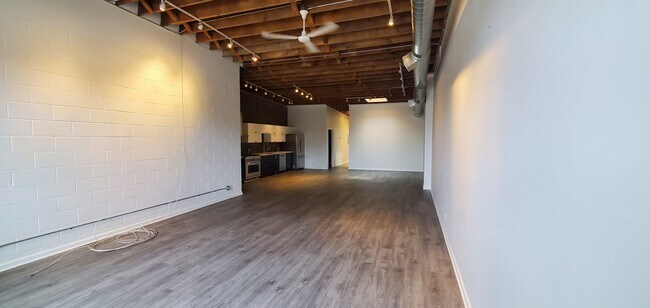 Foto del edificio - 3411 W North Ave