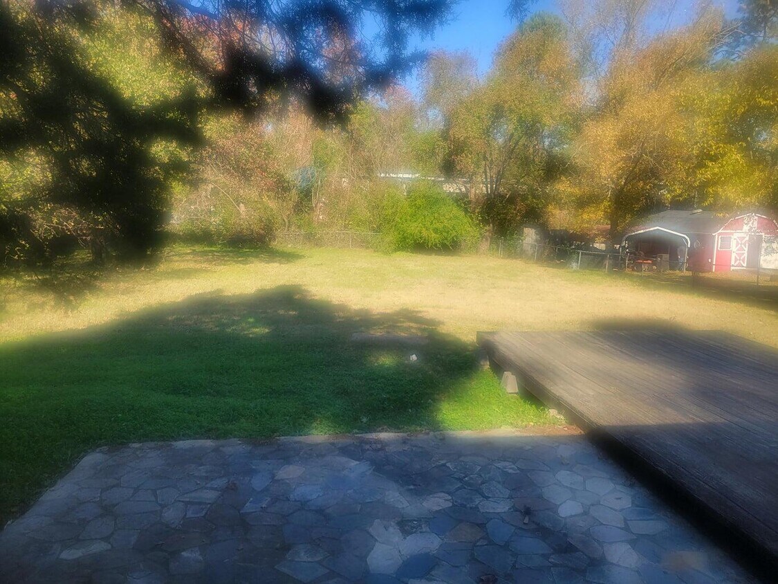 Building Photo - 3111 Parrish Rd