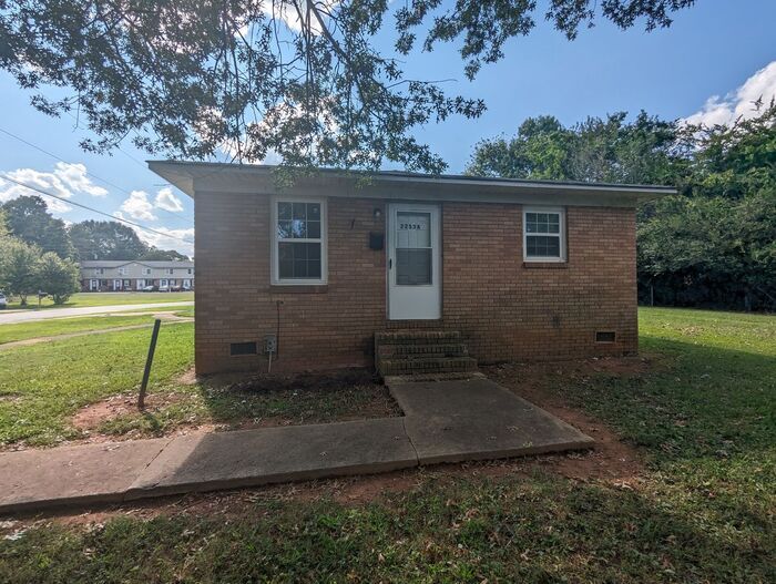 Foto principal - Charming 2BD/1BA End Unit