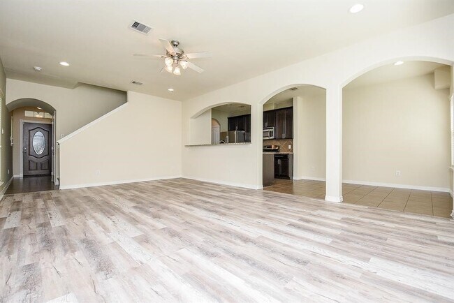 Foto del edificio - 8908 Clovermist Dr
