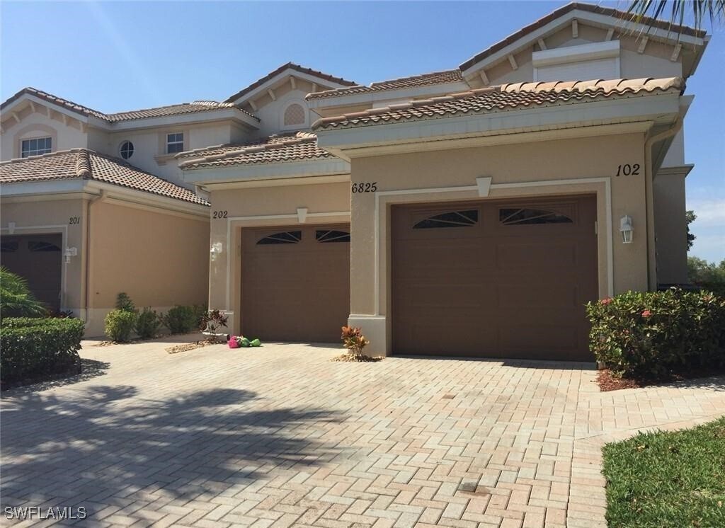 Foto principal - 6825 Sterling Greens Dr