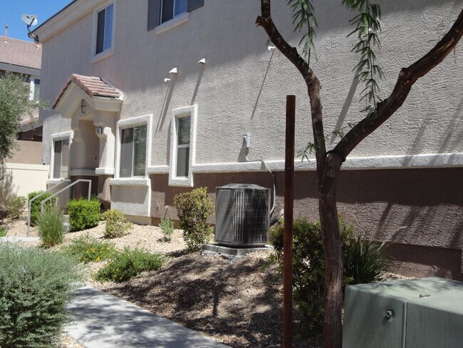 Building Photo - 6448 E Elwood Mead Ave