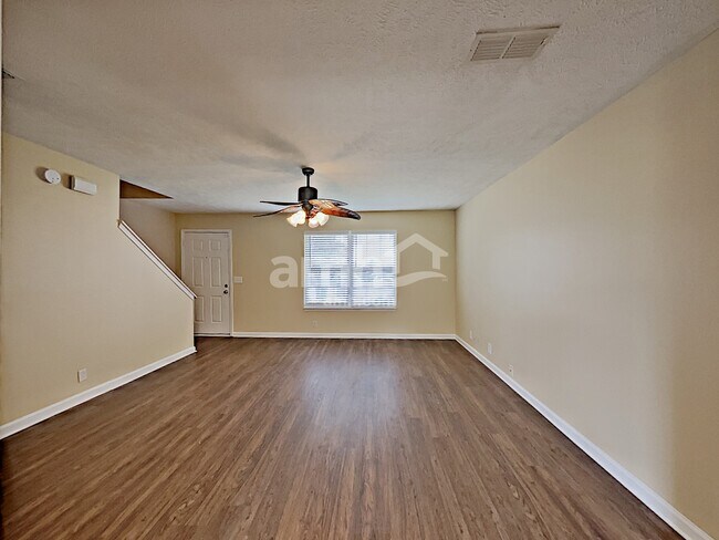 Building Photo - 2920 Bray Ct