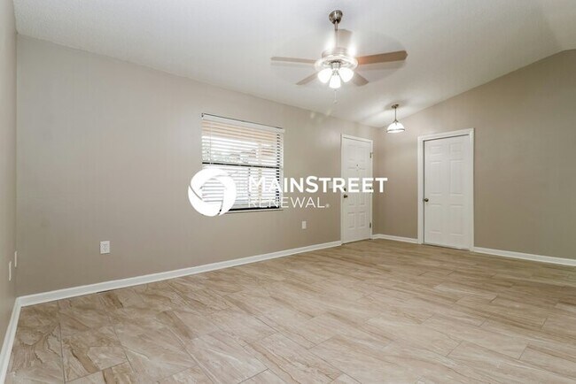 Building Photo - 3 Bedroom Pet-Friendly Home in New Port Richey, FL with Main Street Renewal