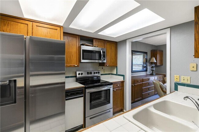 Foto del edificio - 26 Dogwood Cir