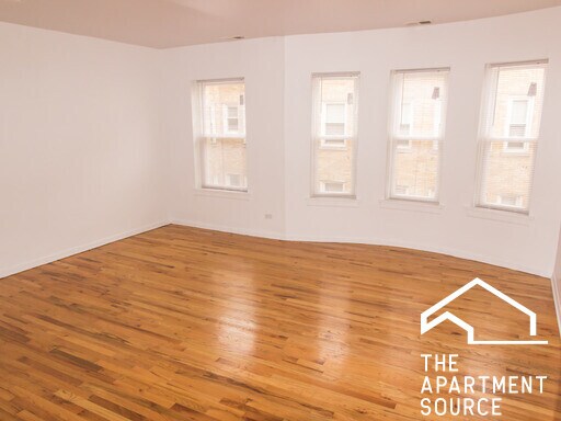 Primary Photo - 4507 N Malden St
