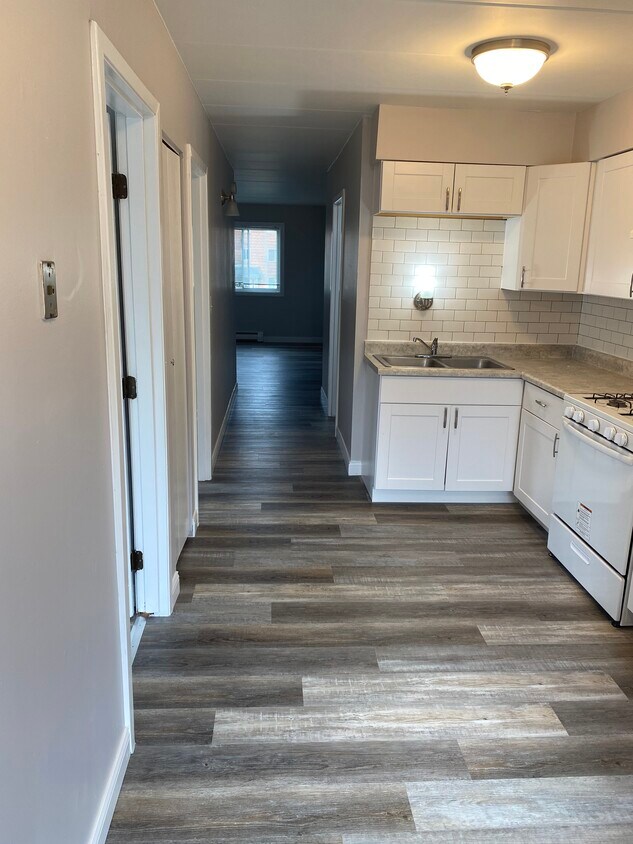 14000 Char Ln Unit 1n, Crestwood, IL 60445 Apartments in Crestwood, IL