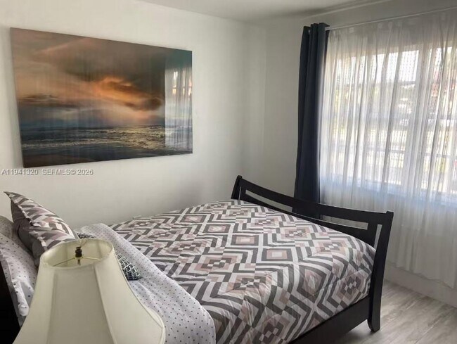 Foto del edificio - 9076 NW 114th St