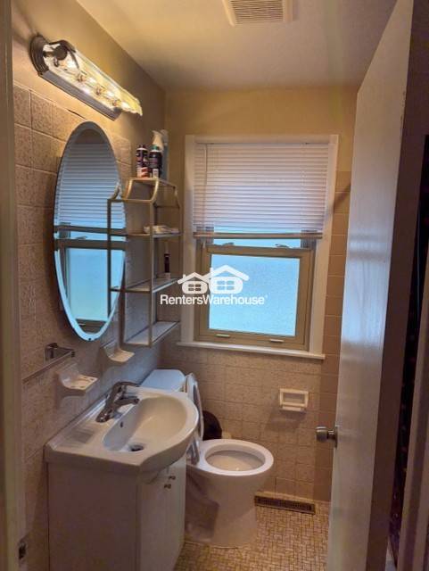 Foto del edificio - 415 Decatur Ave N