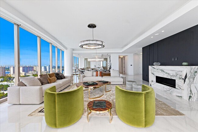 Foto del edificio - 17975 Collins Ave