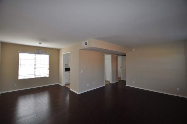 Foto principal - Walnut Glen Townhomes