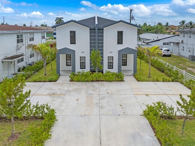 Foto del edificio - 1459 NW 2nd Ave
