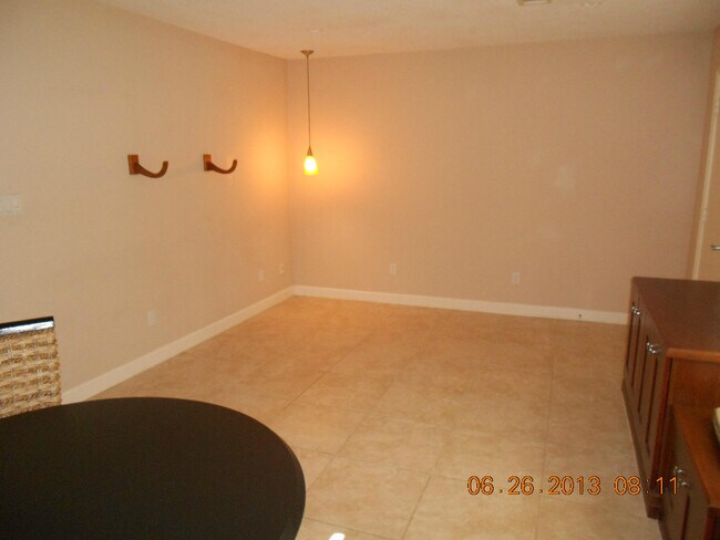 Foto del edificio - 726 Eglin Pkwy NE
