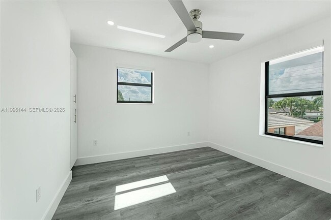 Foto del edificio - 10370 SW 24th St