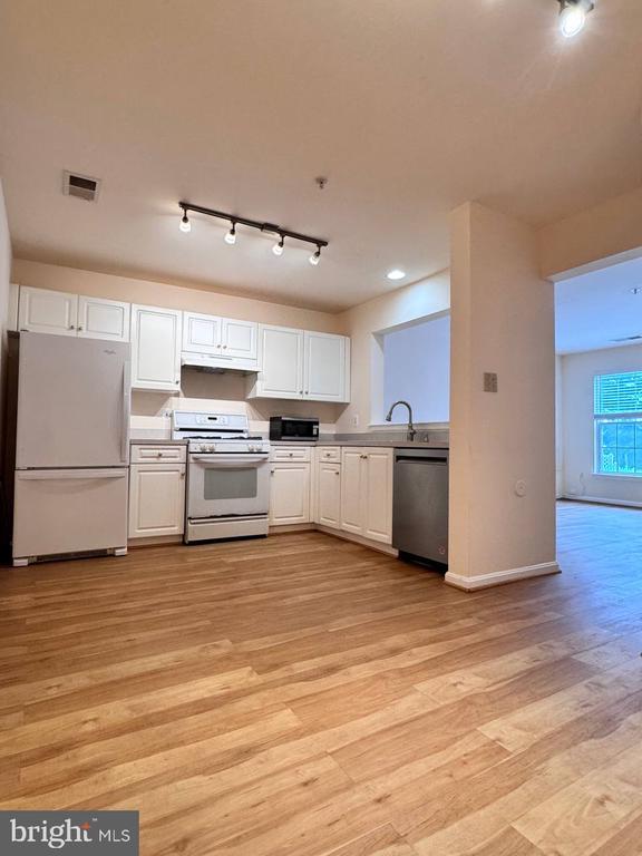 Foto del edificio - 18905 Lark Song Terrace