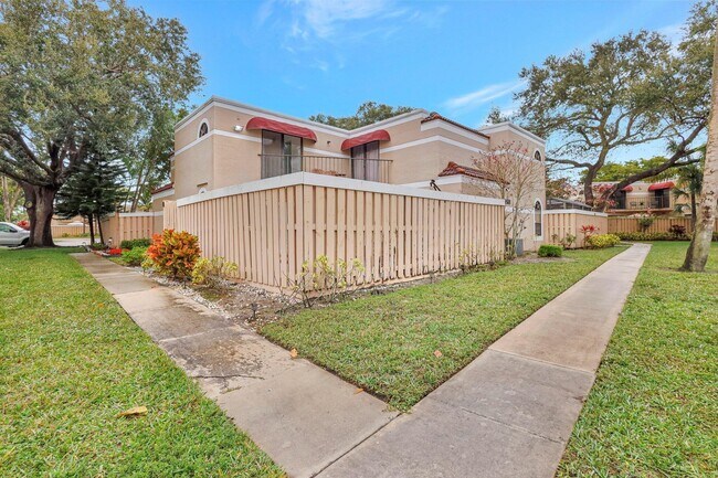 Building Photo - 4310 Village D Dr