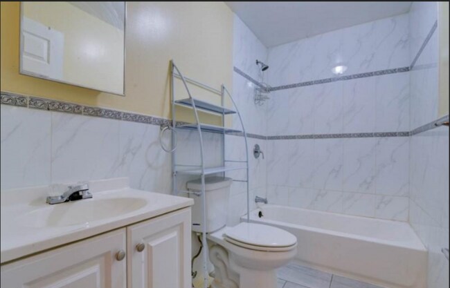 Foto del edificio - 814 S 12th St
