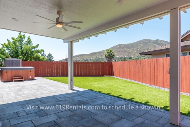 Building Photo - Beautiful 3 Bedroom, 2 Bath Home with Spa,...