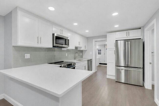 Foto del edificio - 826 Grand St