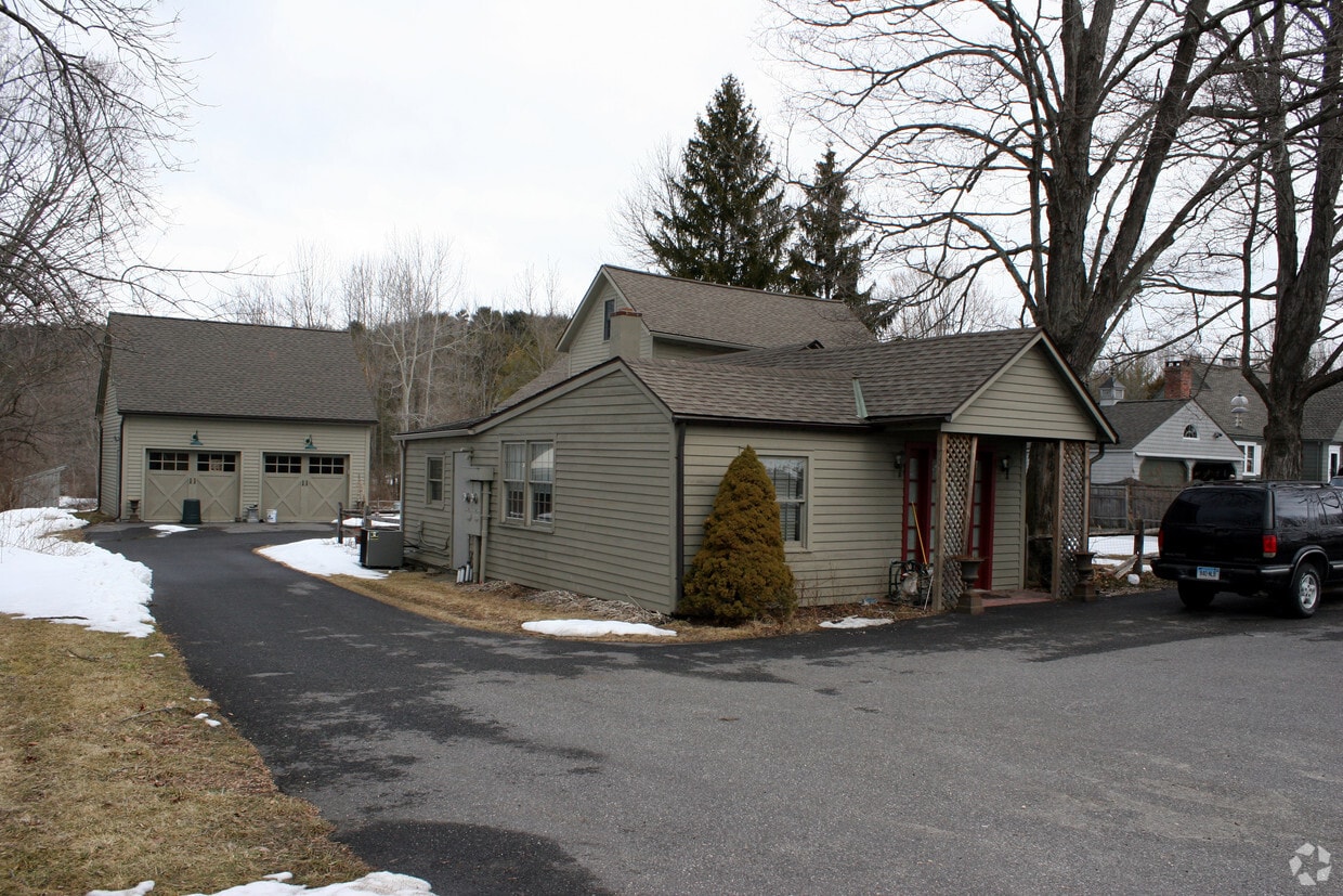 17 Route 7 S, Falls Village, CT 06031 Apartments in Falls Village, CT