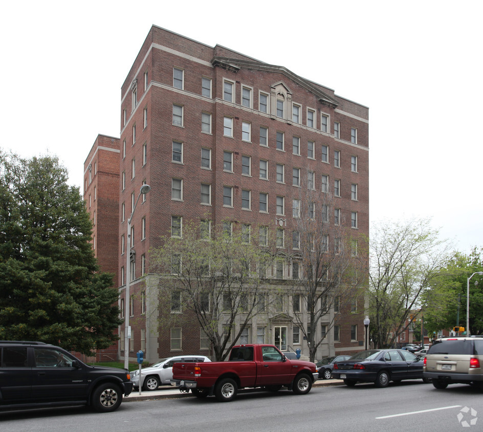 Primary Photo - Bradford Apartments