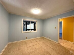 Building Photo - 1590 Springpoint Rd