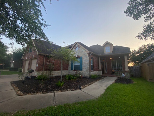 Foto del edificio - 3718 Tumbling Falls Dr